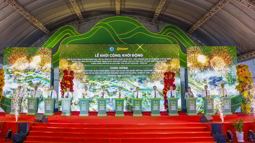 Đà Nẵng cùng Sun Group khởi động khu thương mại tự do đầu tiên tại chân núi Bà Nà