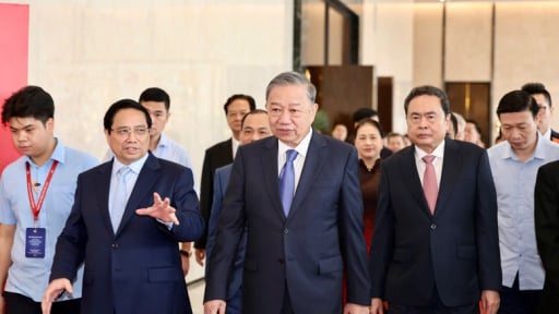 Thủ tướng: Triển lãm 80 năm tôn vinh lịch sử vẻ vang, lan tỏa lòng yêu nước, niềm tự hào, khát vọng vươn mình của dân tộc