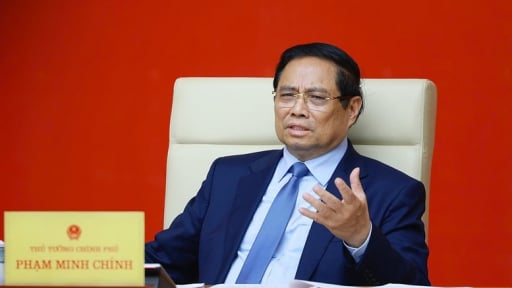Thủ tướng: Khẩn trương hoàn thiện bộ tiêu chuẩn, quy chuẩn về đường sắt tốc độ cao