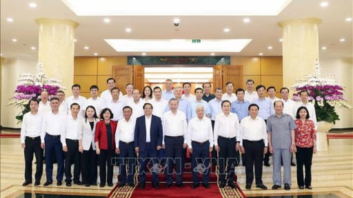 Bộ Chính trị cho ý kiến về công tác chuẩn bị Đại hội Đảng bộ MTTQ, các đoàn thể Trung ương