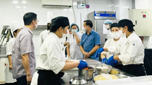 Hà Nội: Sẽ kiểm tra đột xuất các cơ sở sản xuất, kinh doanh bánh Trung thu
