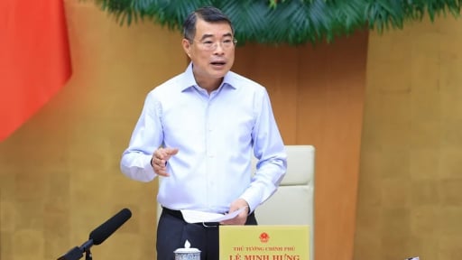 Thủ tướng Lê Minh Hưng: Không đẩy khó khăn cho người dân, doanh nghiệp trong thiết kế chính sách và xây dựng pháp luật
