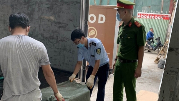 Ngăn chặn kịp thời 7 tấn nầm lợn  không rõ nguồn gốc  được chuyển từ Lào Cai về Hà Nội