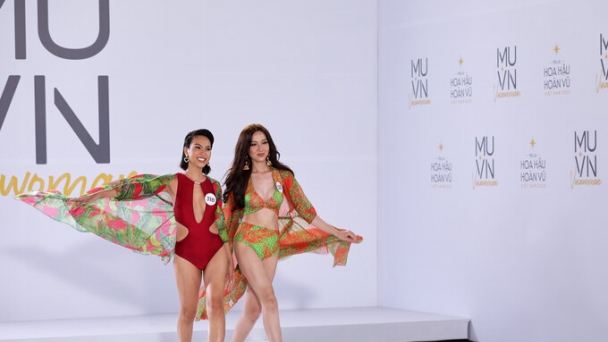 Phần thi trình diễn bikini sơ khảo phía Nam Hoa hậu Hoàn vũ Việt Nam 2022