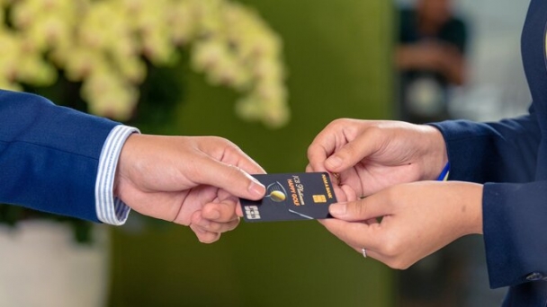 Thẻ tín dụng chuyên biệt 'hút' khách hàng thượng lưu