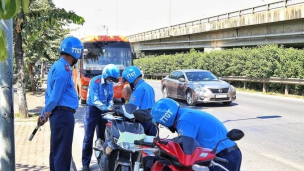 Hà Nội kiên quyết xóa bỏ “xe dù, bến cóc”