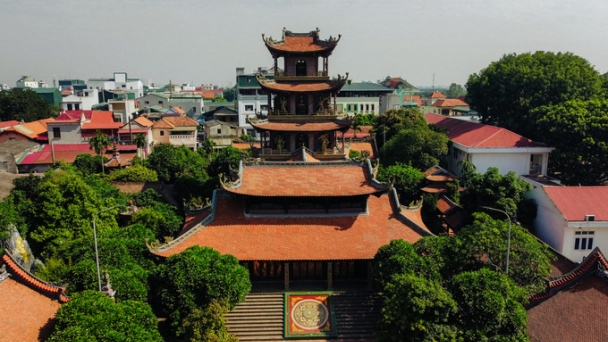 Ghé thăm ngôi chùa gốm sứ rộng 8.000m2 tại làng nghề gốm lâu đời nhất Việt Nam