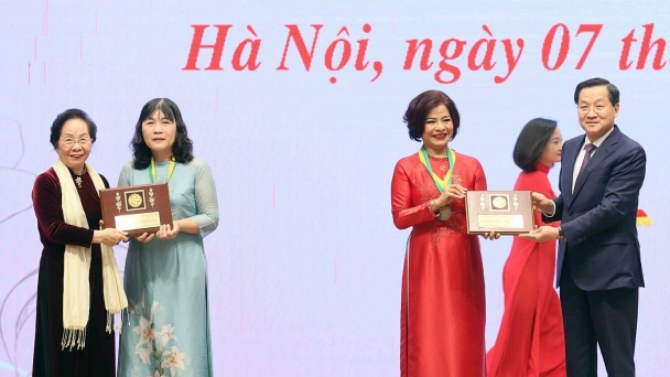 Hai nhà khoa học thắng giải Kovalevskaia 2023