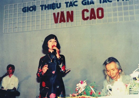 Danh ca U70 từng khiến cố nhạc sĩ Văn Cao, Trịnh Công Sơn bật khóc bỏ showbiz về ở ẩn, 50 năm đi hát không một danh hiệu