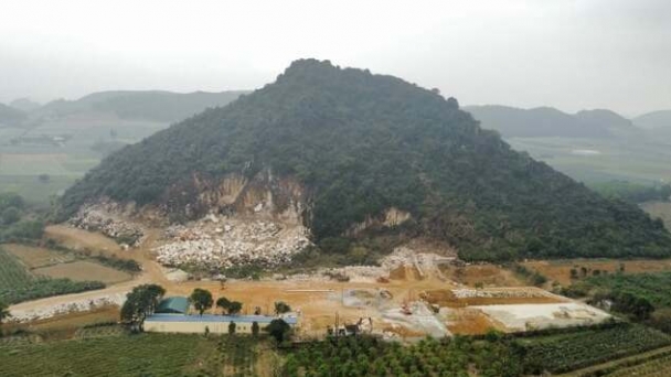 Tạm dừng khai thác mỏ đá do phát hiện hang động tại ngọn núi ở miền Trung Việt Nam: Tiến hành khảo sát, xem xét, khoanh định vào khu vực cấm