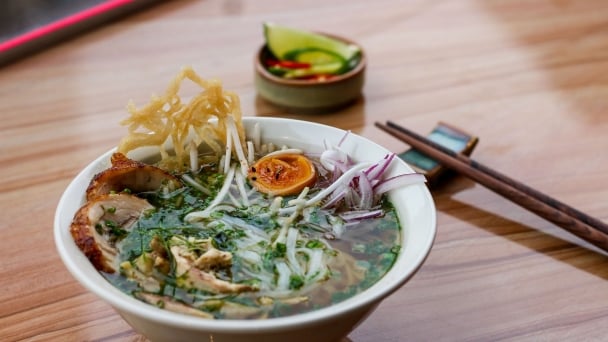 Tiệm phở Việt Nam duy nhất lọt top nhà hàng mới mở tốt nhất thế giới do tạp chí du lịch hàng đầu Mỹ bình chọn