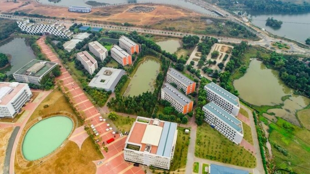 Trường đại học 'nghìn tỷ' đầu tiên do doanh nghiệp Việt Nam thành lập: Như khu đô thị thu nhỏ, một tòa nhà từng được vinh danh tại Festival Kiến trúc thế giới