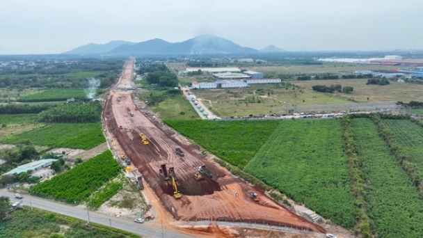 Tỉnh giàu có ở Đông Nam Bộ giải 'bài toán khó nhất', khơi thông cho 2 tuyến đường quan trọng của khu vực