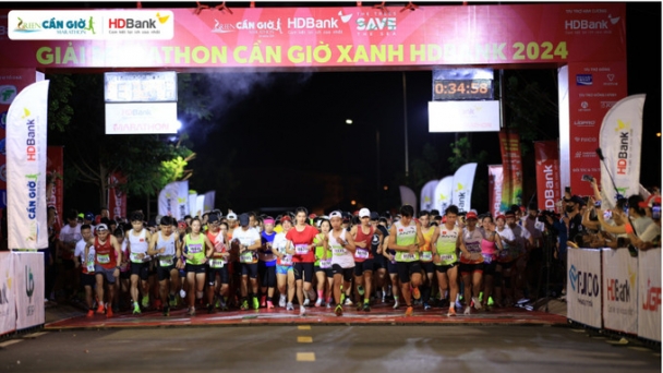 400 HDBank Runners toả sáng trên 'đường đua xanh' Green Cần Giờ Marathon HDBank 2024