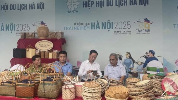 Làng nghề - “mắt xích” cho công nghiệp văn hóa