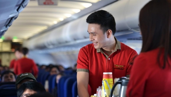 Vietjet tuyển dụng tiếp viên hàng không