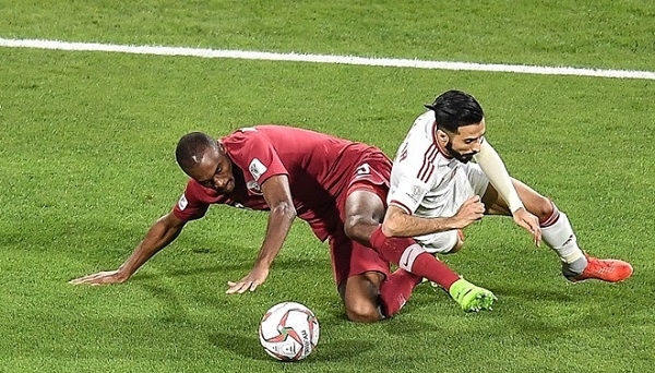 Thắng chủ nhà UAE 4 - 0, Qatar vào chung kết đối đầu Nhật Bản