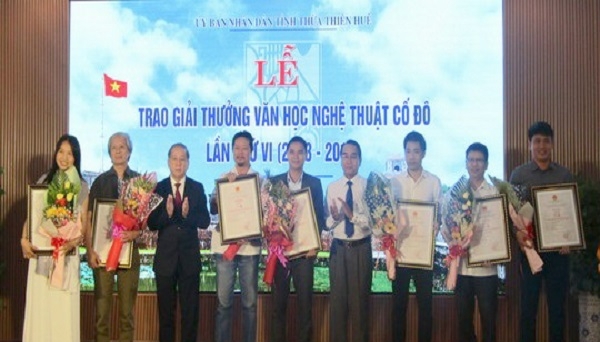 Trao giải thưởng Văn học Nghệ thuật Cố đô cho 56 tác phẩm, công trình