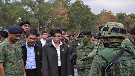 Chính phủ Thái Lan buộc phải cầu cứu quân đội