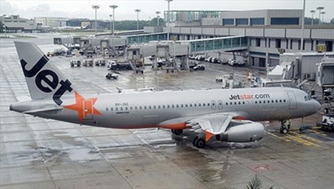 Thủ đoạn trộm xăng máy bay của nhân viên Jetstar