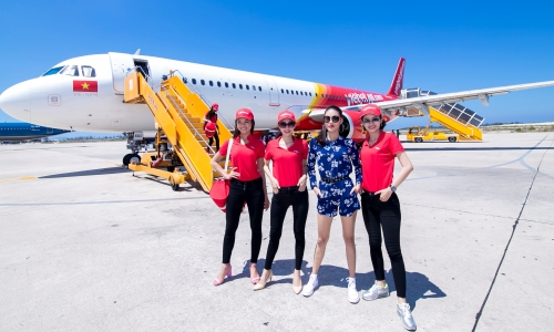 Bikini Vietjet tỏa sáng cùng Cuộc thi “Gương mặt Thương hiệu”