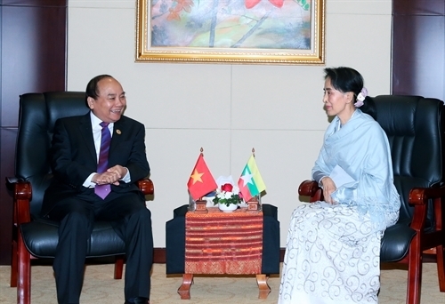 Thủ tướng Nguyễn Xuân Phúc gặp gỡ Bộ trưởng Ngoại giao Myanmar