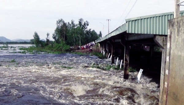 Nỗi lo mùa nước thất thường