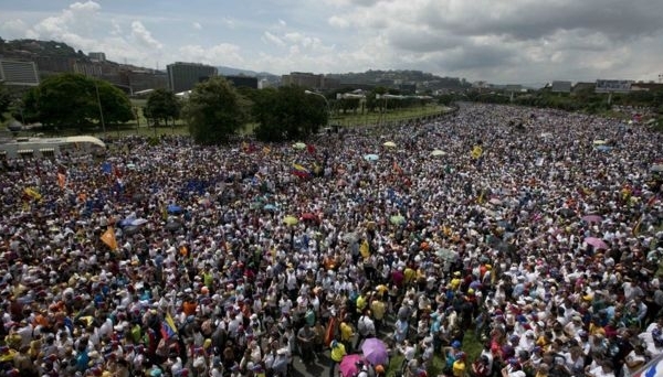 Đình công ở Venezuela đòi lật đổ Tổng thống Maduro