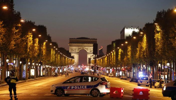 Paris: Thủ đô hoa lệ hay cuộc chiến không hồi kết giữa Pháp và IS?