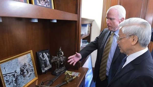 Thượng nghị sỹ Mỹ John McCain bị ung thư