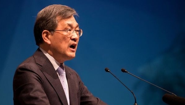 Phó chủ tịch Samsung từ chức, tạm giam cựu Tổng thống Park thêm 6 tháng