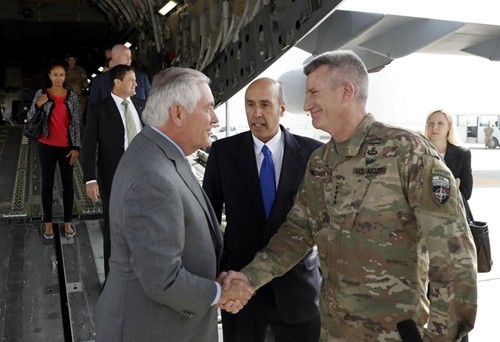 Hoa Kỳ: Ngoại trưởngTillerson bất ngờ thăm Afghanistan
