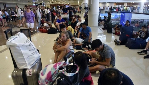 Indonesia: Sân bay Bali đóng cửa ngày thứ hai vì núi lửa