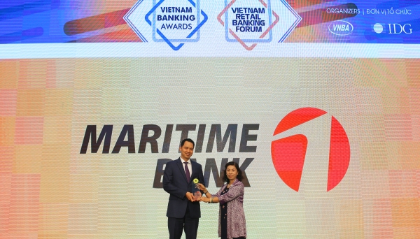 Maritime Bank nhận giải thưởng Ngân hàng đồng hành cùng doanh nghiệp vừa và nhỏ tốt nhất Việt Nam 2017