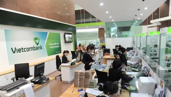Lãi lớn, Vietcombank là ngân hàng đầu tiên giảm lãi suất cho vay