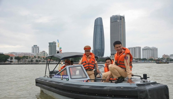 Cấm tàu, thuyền đánh cá chở khách xem pháo hoa trên sông Hàn - Đà Nẵng