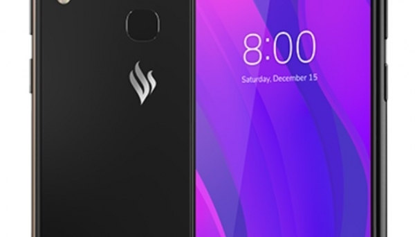 Tập đoàn Vingroup ra mắt 4 mẫu điện thoại thông minh Vsmart