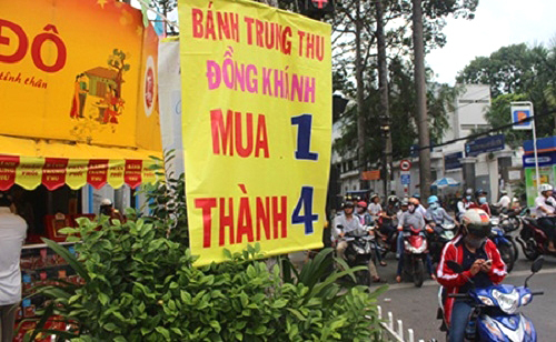 Bánh trung thu “mua 1 tặng 4” là thứ bánh gì?