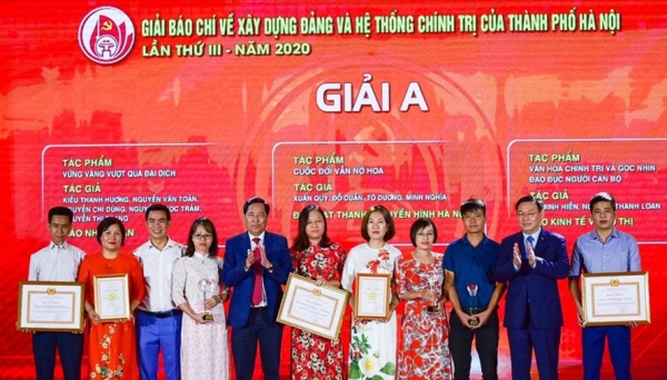 Hà Nội: Trao thưởng hai giải báo chí về xây dựng Đảng và phát triển văn hóa