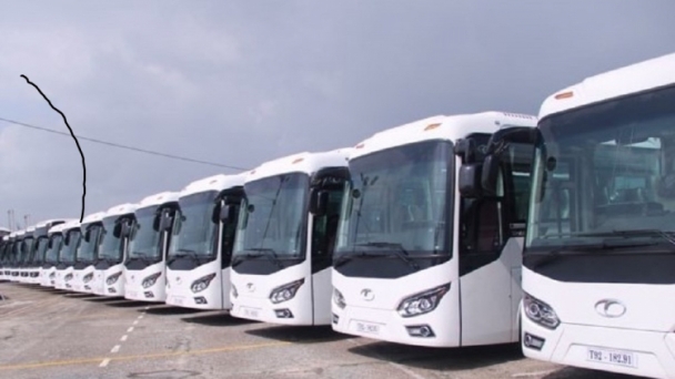THACO bàn giao 100 xe phục vụ vận chuyển đại biểu APEC 2017
