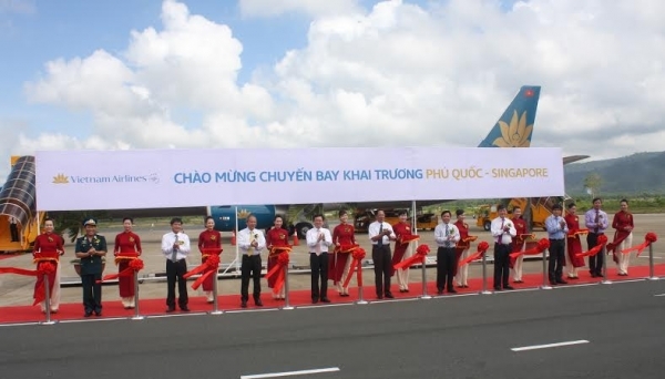 Vietnam Airlines chính thức khai trương đường bay quốc tế Phú Quốc - Singapore 