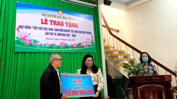 Vedan Việt Nam: Tiếp sức học sinh, sinh viên khuyết tật vượt khó đến trường năm học 2021-2022 tại tỉnh Đồng Nai