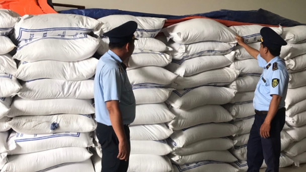 Phát hiện 30 tấn gạo Ấn Độ có dấu hiệu nhập lậu