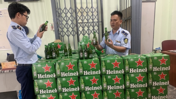 Phú Yên: Phát hiện 2.400 chai bia hiệu Heineken không rõ nguồn gốc