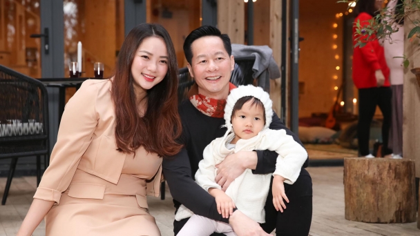Đại gia Việt U70 giàu có 3 đời ‘ăn không hết của’ nhưng lận đận 4 đời vợ, trao toàn bộ gia sản cho vợ diễn viên kém 26 tuổi
