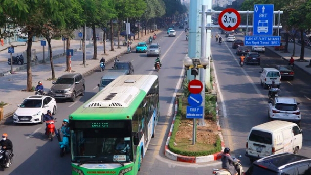 Buýt BRT nghìn tỷ 'khoác áo mới' trước tin đồn bị 'khai tử'