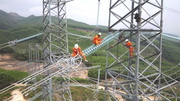 Phấn đấu hoàn thành công trình đường dây 500 kV mạch 3 từ Quảng Trạch đến Phố Nối trước ngày 30 tháng 6 năm 2024