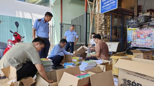 Thu giữ hơn 5.500 sách giáo khoa có dấu hiệu giả mạo nhãn hàng hóa của Nhà xuất bản Giáo dục Việt Nam