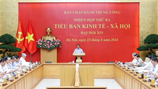 Thủ tướng chủ trì Phiên họp thứ ba Tiểu ban Kinh tế - xã hội Đại hội XIV của Đảng