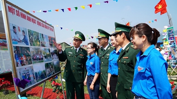 Phê duyệt Đề án 'Hỗ trợ thông tin và tuyên truyền về quốc phòng, an ninh, dân tộc và chính sách dân tộc thuộc các tỉnh địa bàn biên giới đất liền'